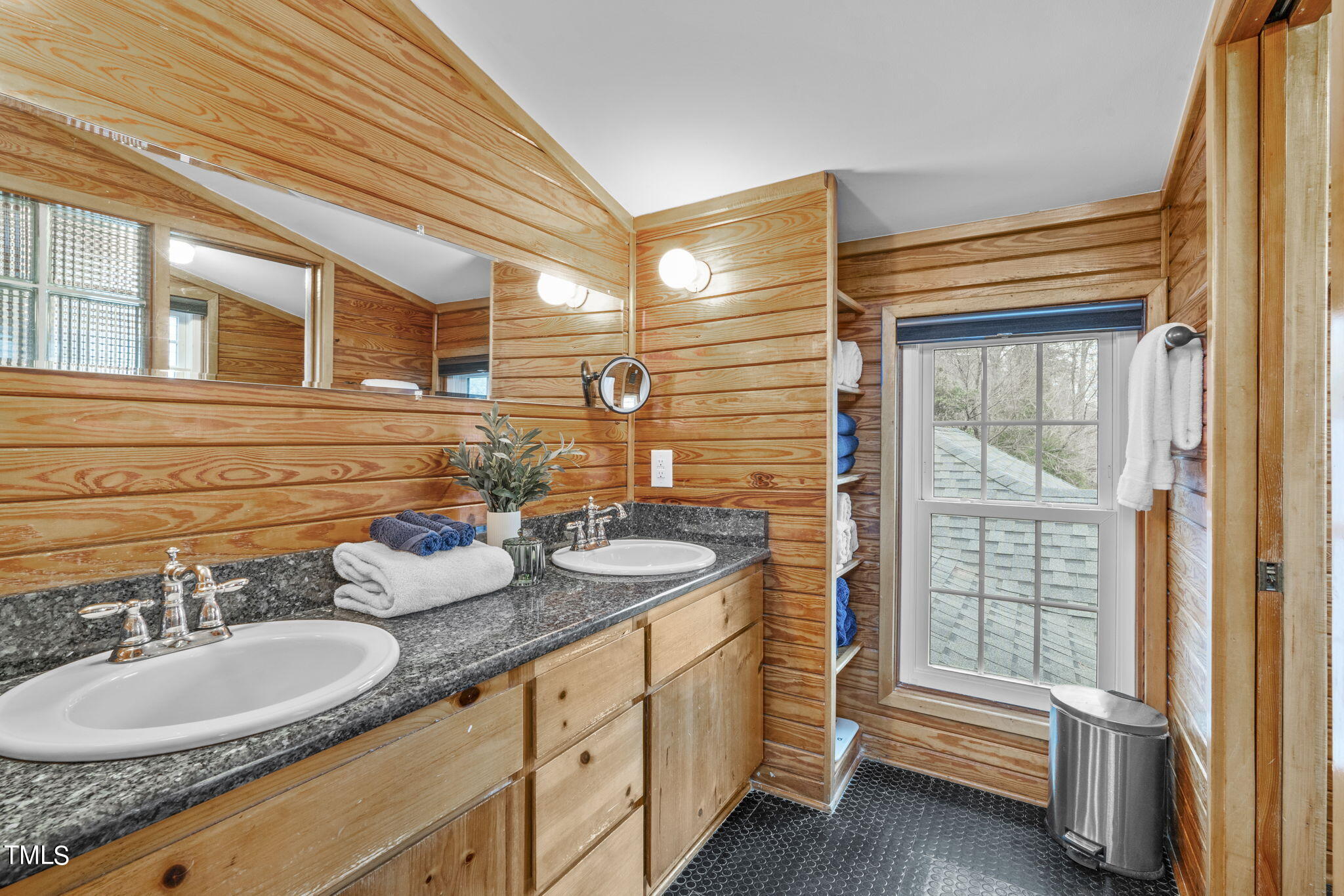 2704 Barmettler Street Raleigh, NC 27607 - Photo 21 of 32 A (20 of 25)