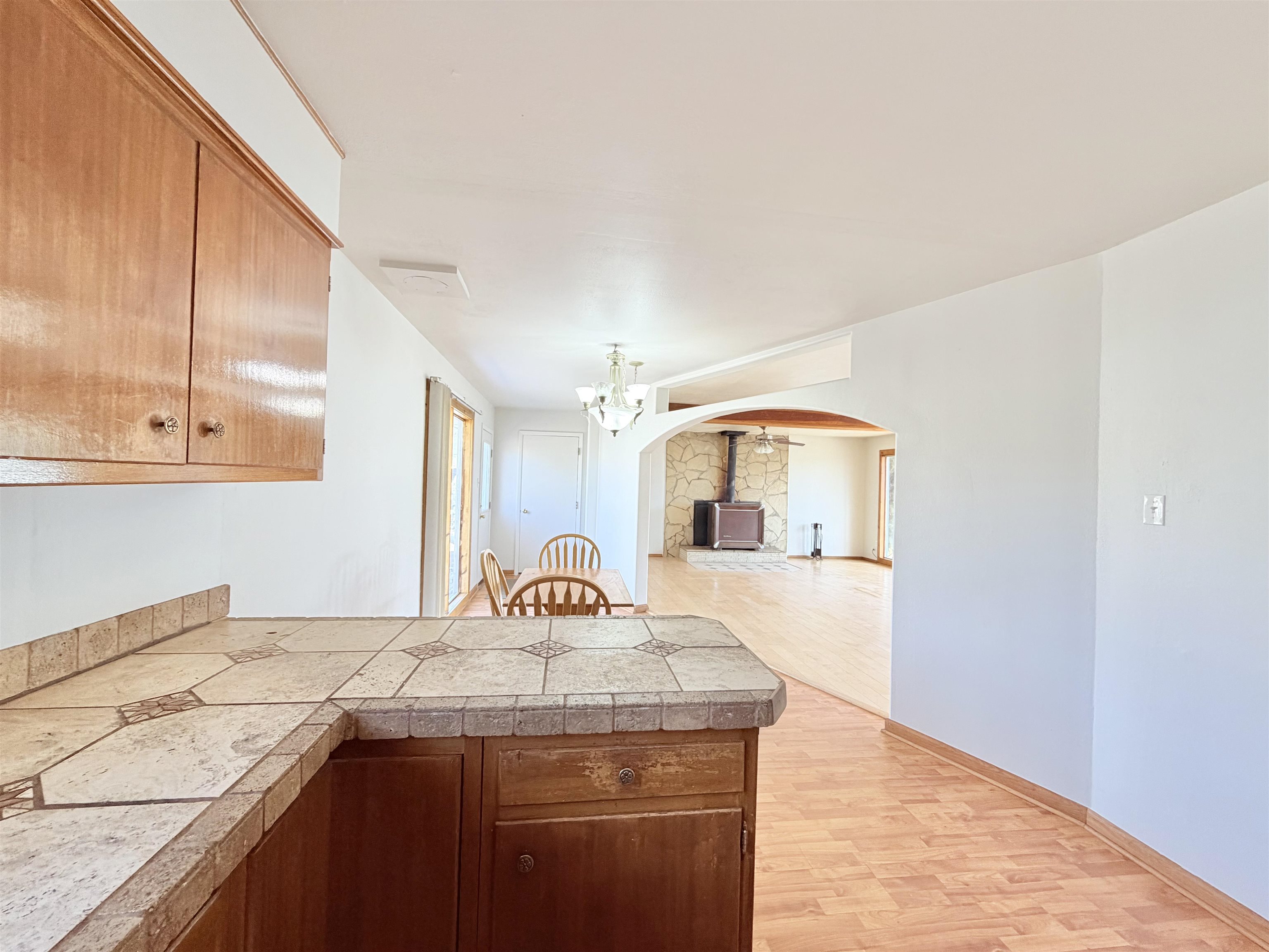 9 Castle Road Cerro, NM 87519 - Photo 16 of 35 Gallery Image 16