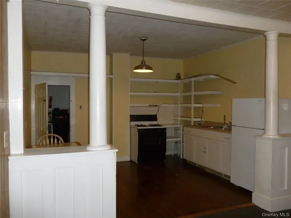 $1,300 | 19 East Main Street, Unit 2, Wappingers Falls, NY 12590