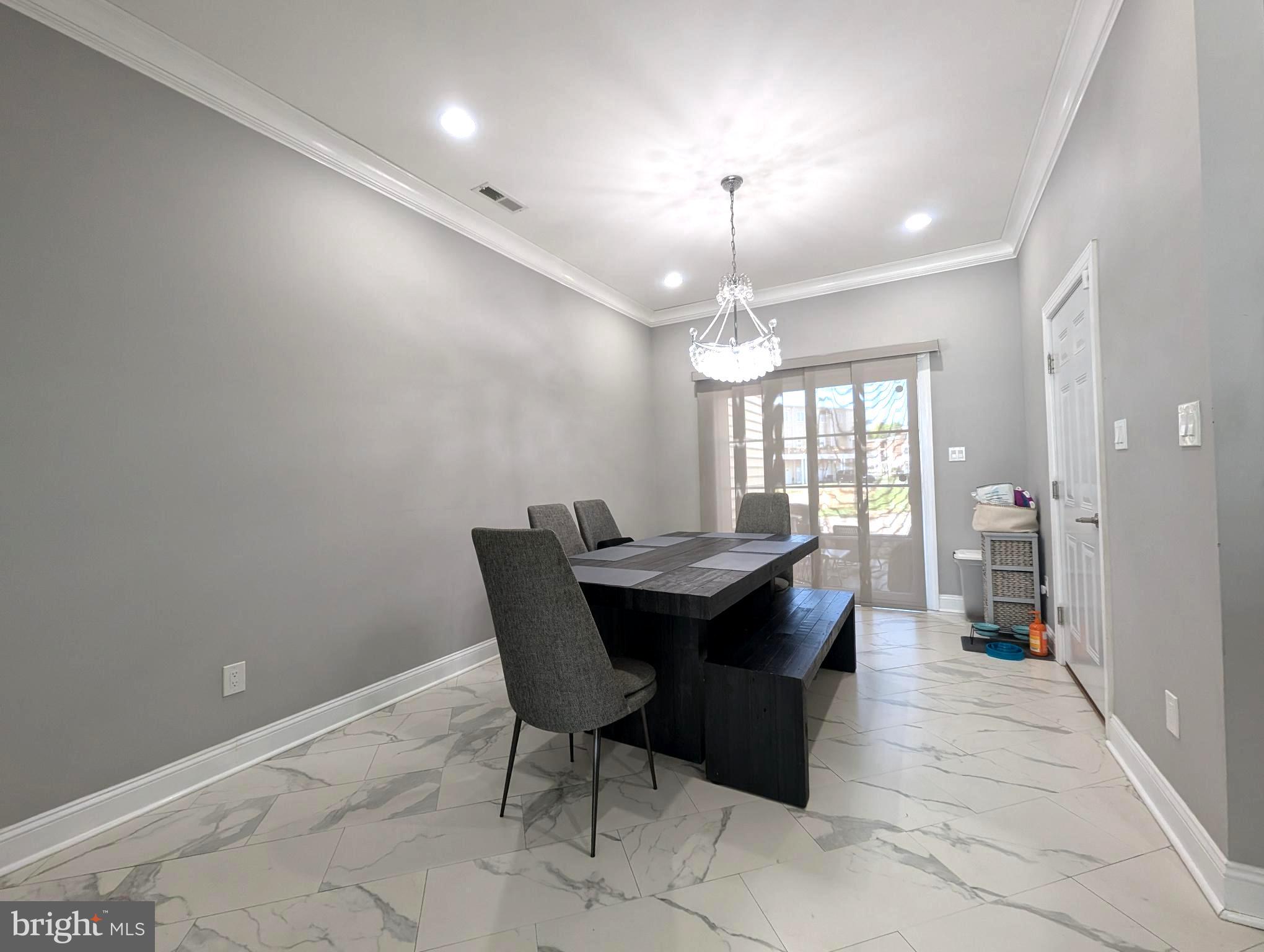 3300 Pietro Way Philadelphia, PA 19145 - Photo 11 of 44 dining room