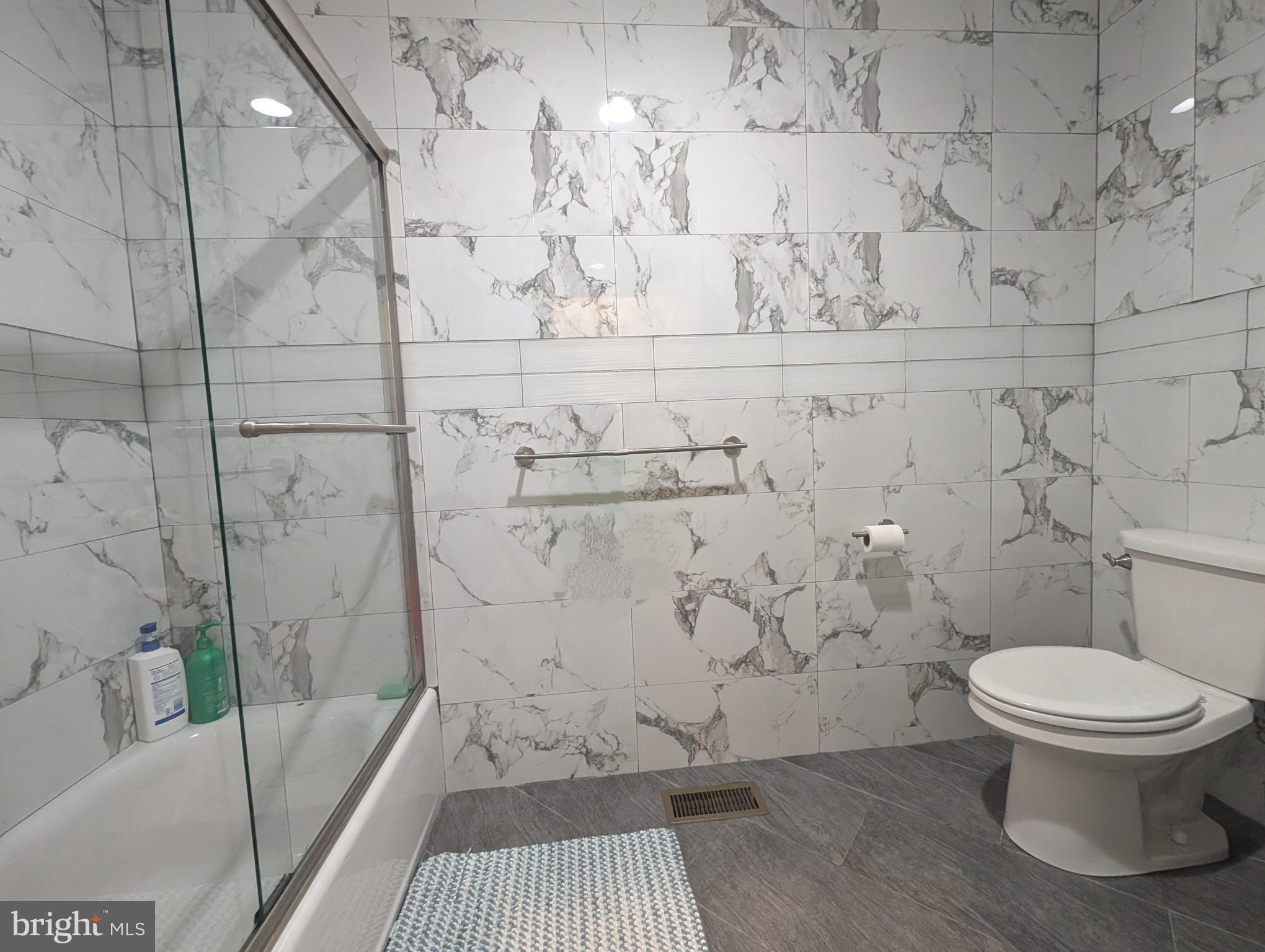 3300 Pietro Way Philadelphia, PA 19145 - Photo 28 of 44