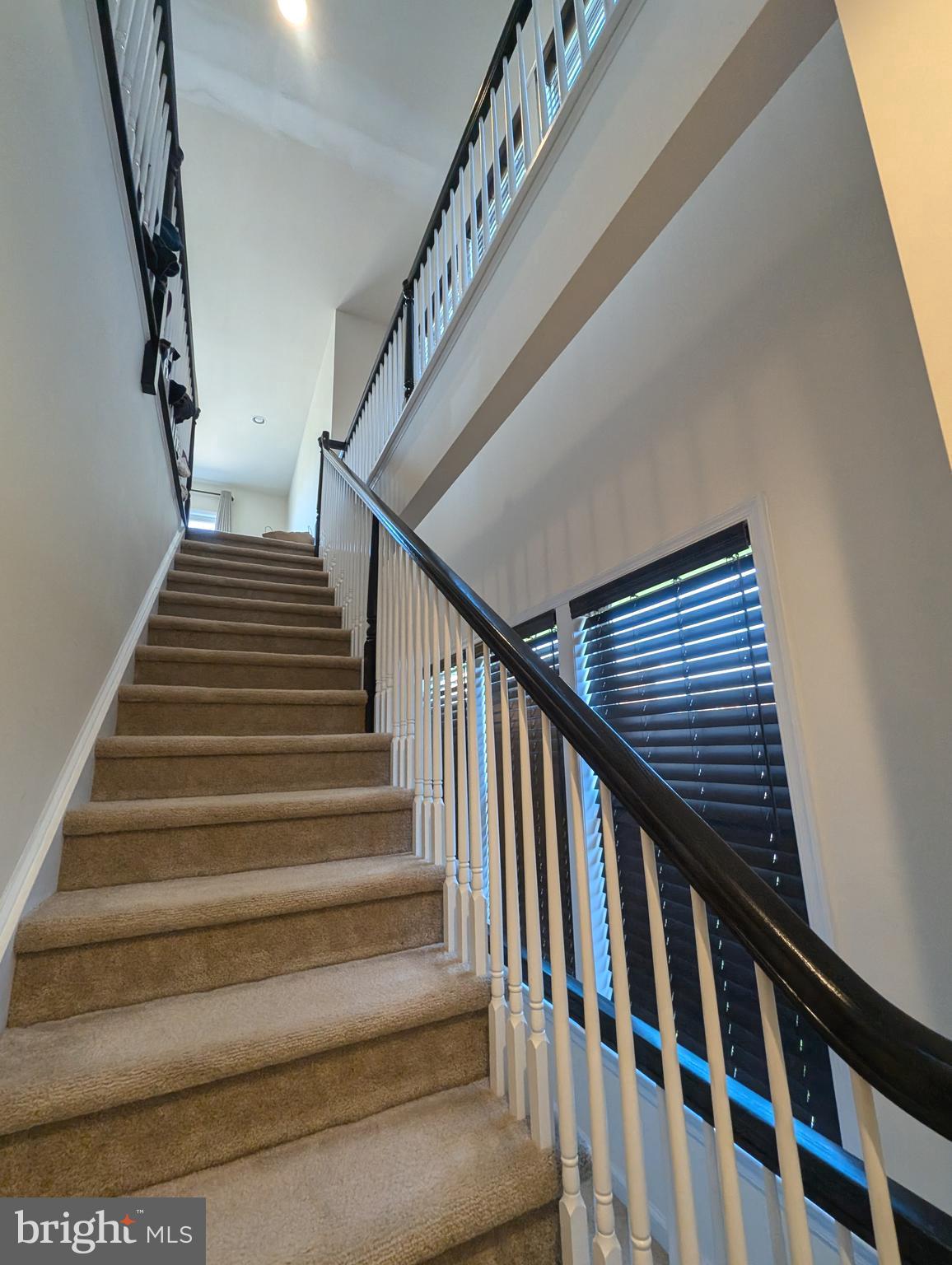 3300 Pietro Way Philadelphia, PA 19145 - Photo 29 of 44 hall to master suite with extra windows