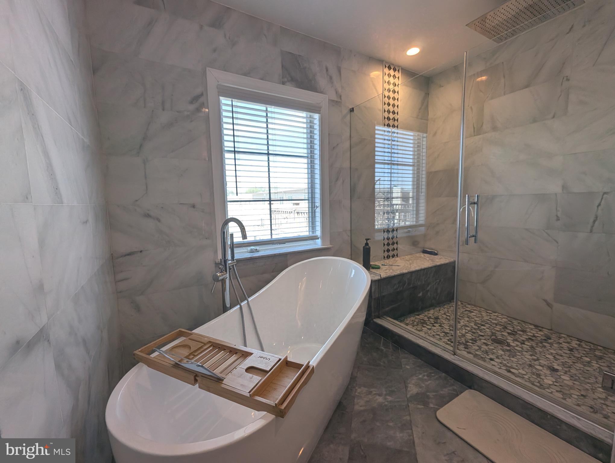 3300 Pietro Way Philadelphia, PA 19145 - Photo 40 of 44