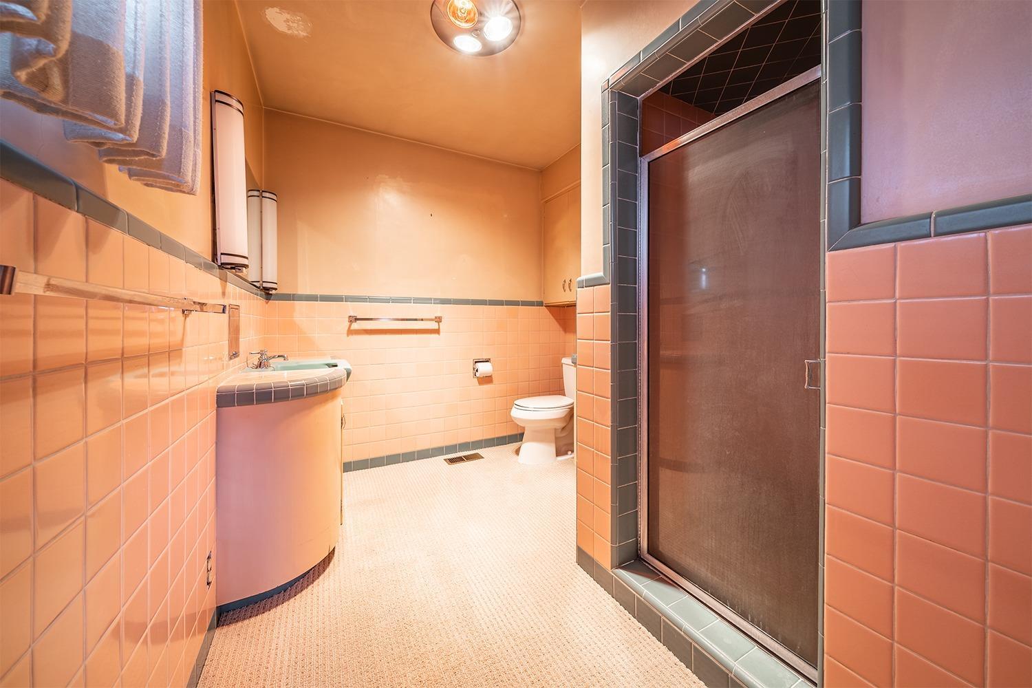2615 Hillcrest Road Medford, OR 97504 - Photo 18 of 26 Additional Photo