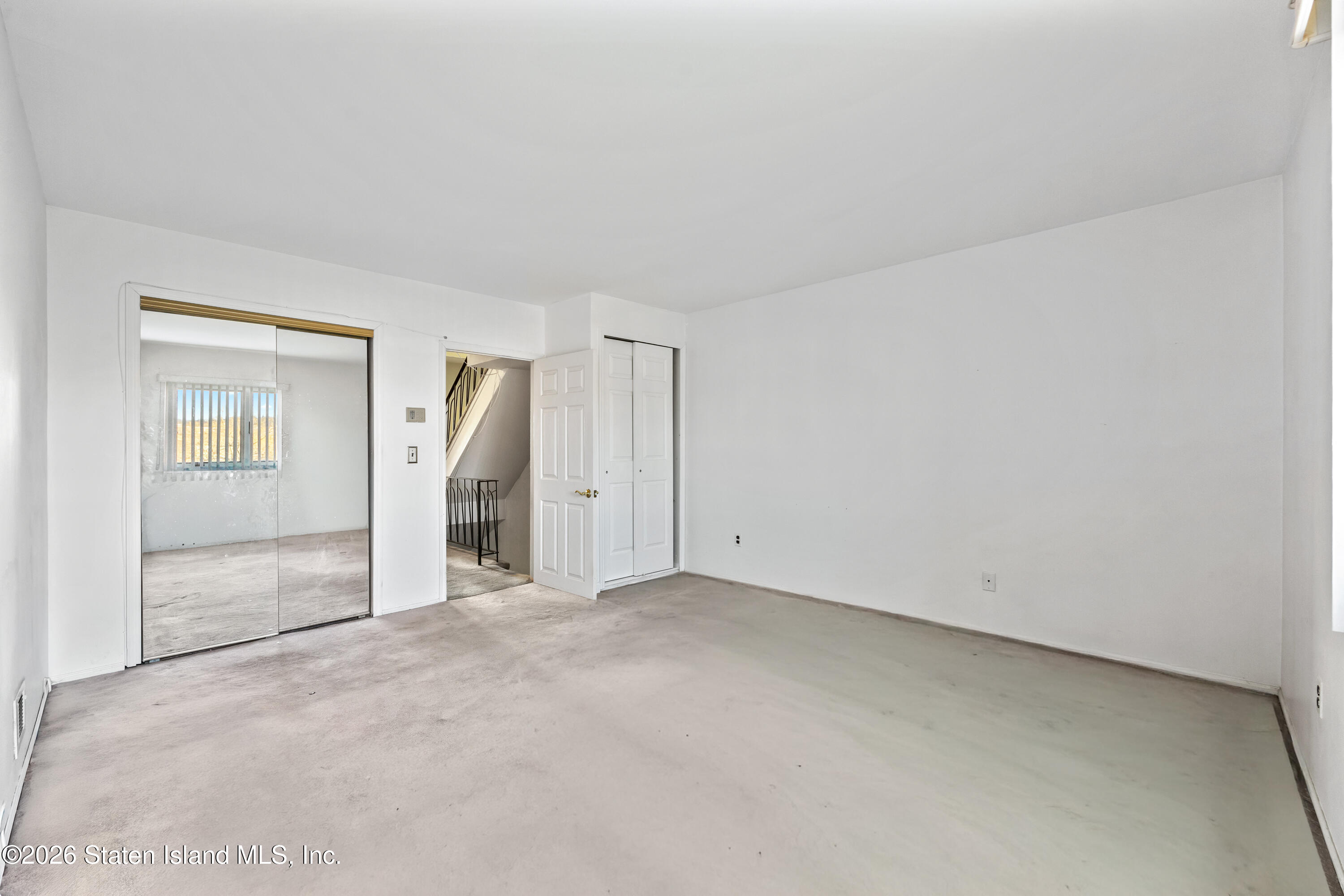 911 West Fingerboard Road Staten Island, NY 10304 - Photo 13 of 30 13