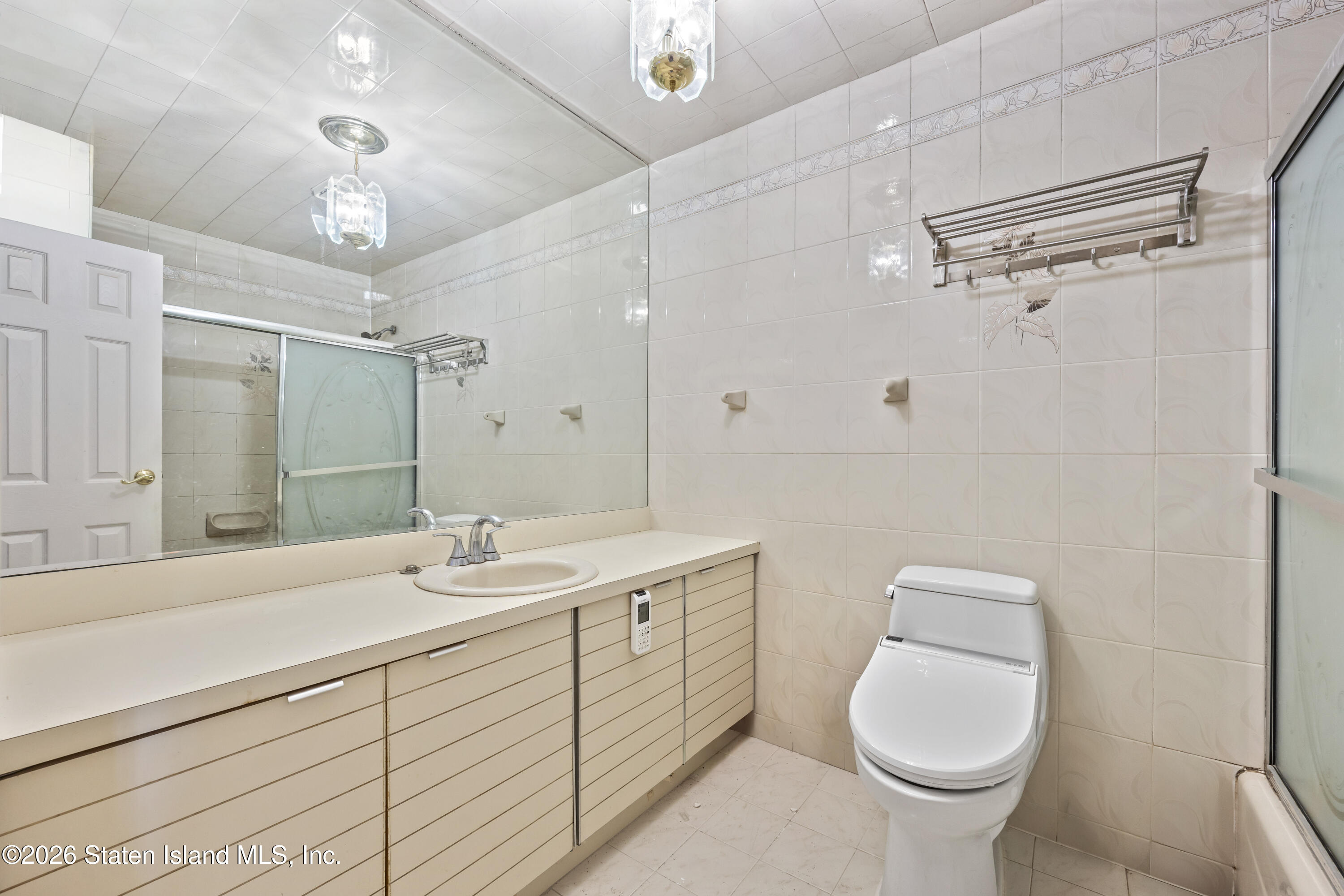 911 West Fingerboard Road Staten Island, NY 10304 - Photo 14 of 30 14