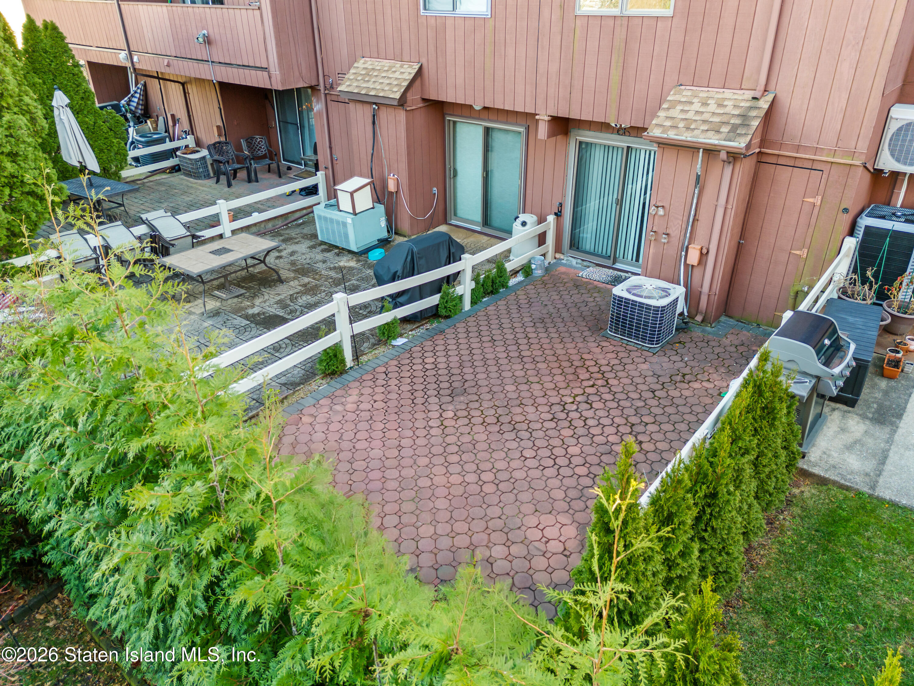 911 West Fingerboard Road Staten Island, NY 10304 - Photo 21 of 30 21