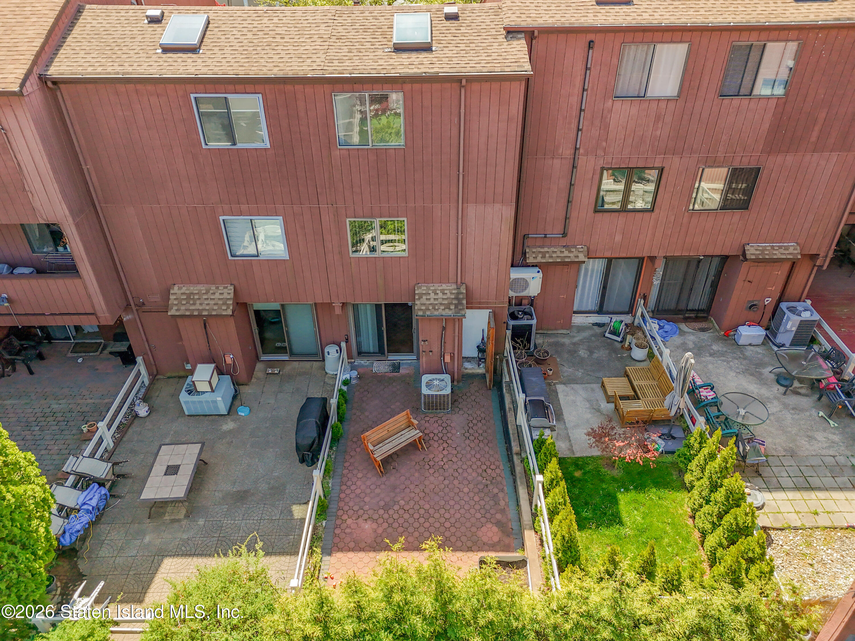 911 West Fingerboard Road Staten Island, NY 10304 - Photo 22 of 28 1-35