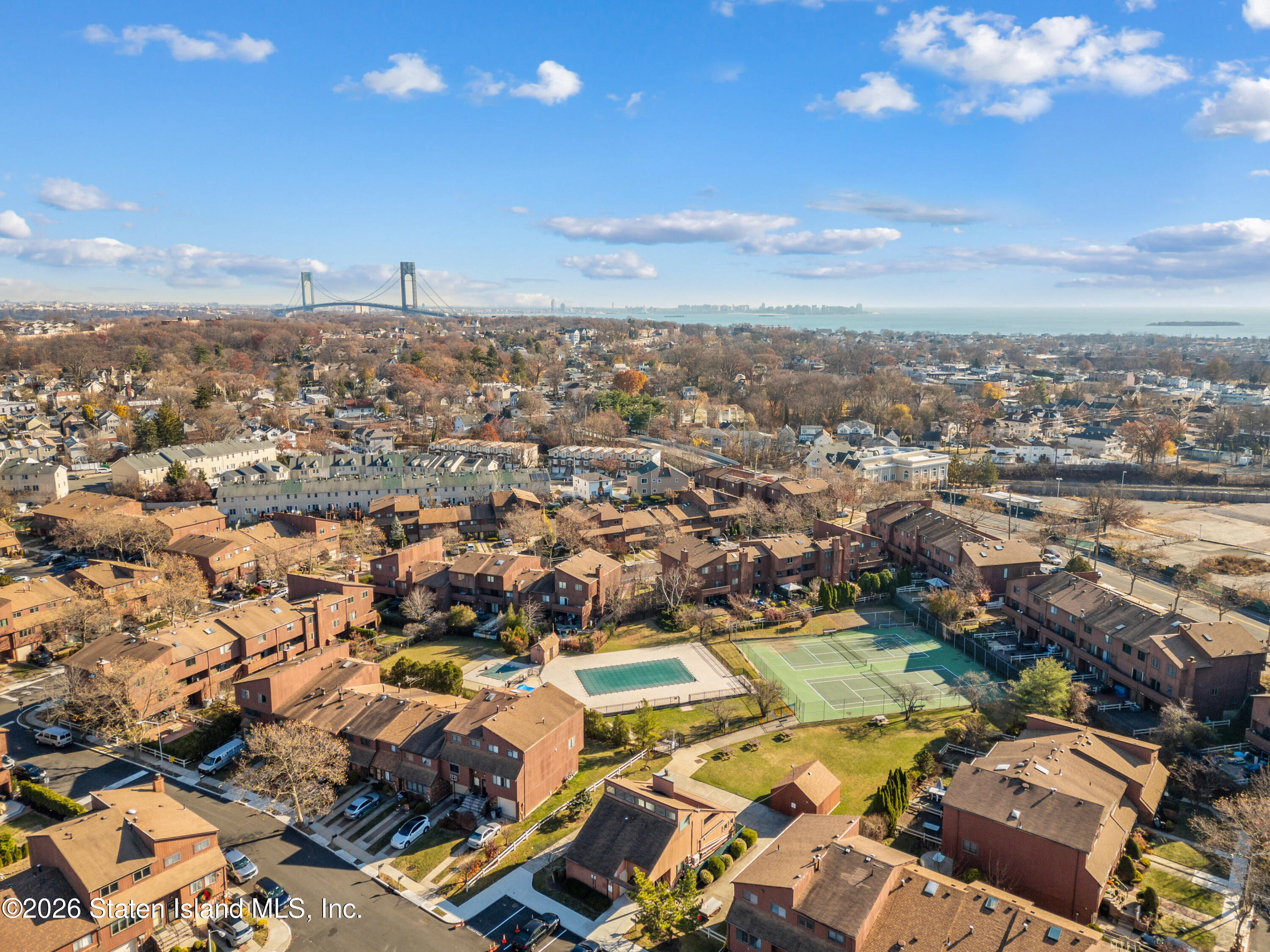 911 West Fingerboard Road Staten Island, NY 10304 - Photo 29 of 30 29