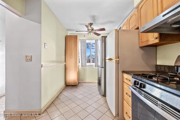 $619,000 | 911 West Fingerboard Road | Grasmere