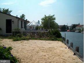 812 Harbor Road Forked River, NJ 08731 - Photo 2 of 3