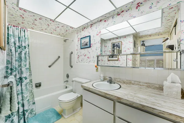 $208,000 | 331 Tequesta Drive, Unit 213, Jupiter, FL 33469