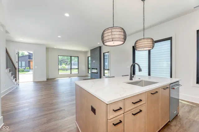 $939,900 | 8694 Morgan Drive, Fishers, IN 46038