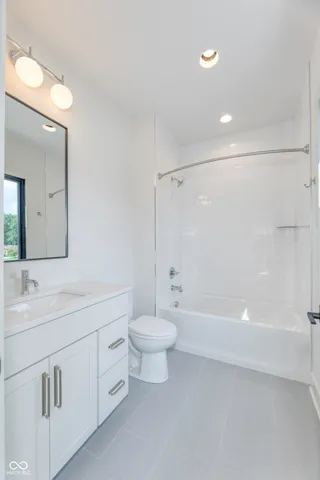 $939,900 | 8694 Morgan Drive, Fishers, IN 46038