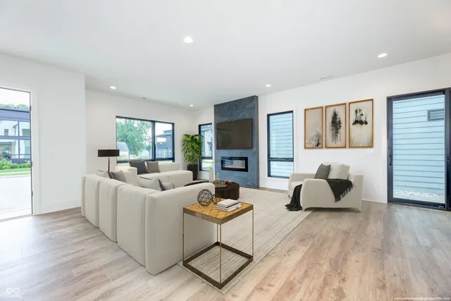 $939,900 | 8694 Morgan Drive, Fishers, IN 46038