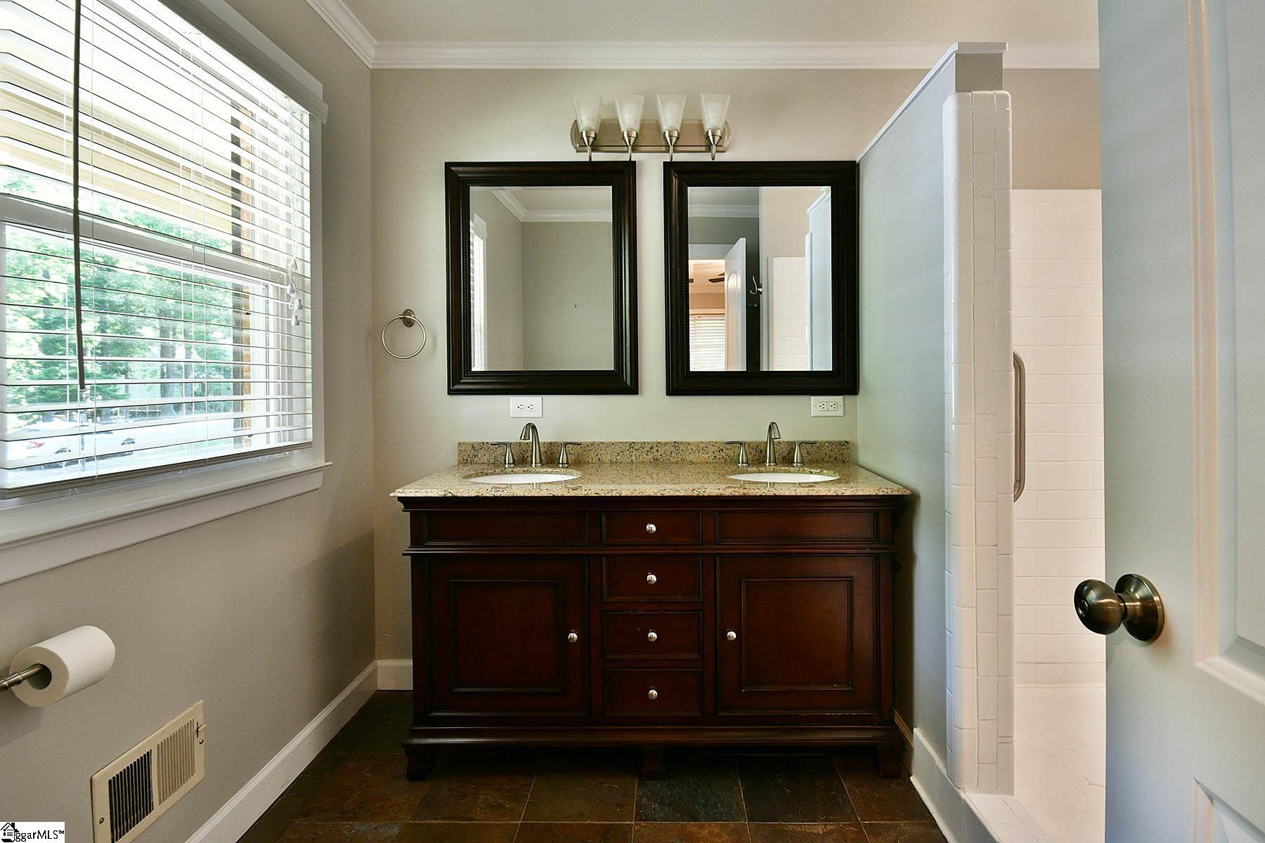 114 Wallingford Road Greenville, SC 29609 - Photo 16 of 35 Gallery Image 16