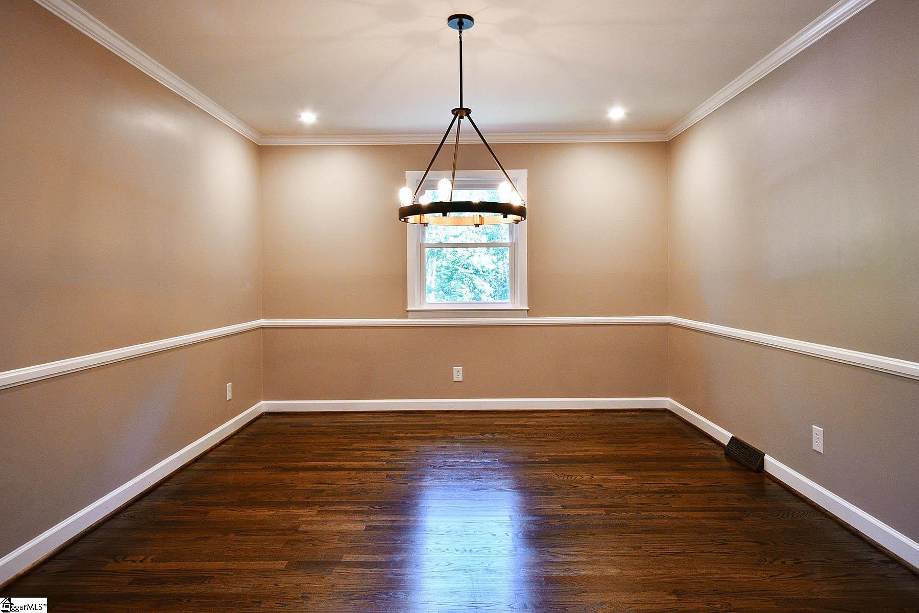 114 Wallingford Road Greenville, SC 29609 - Photo 5 of 35 Gallery Image 5