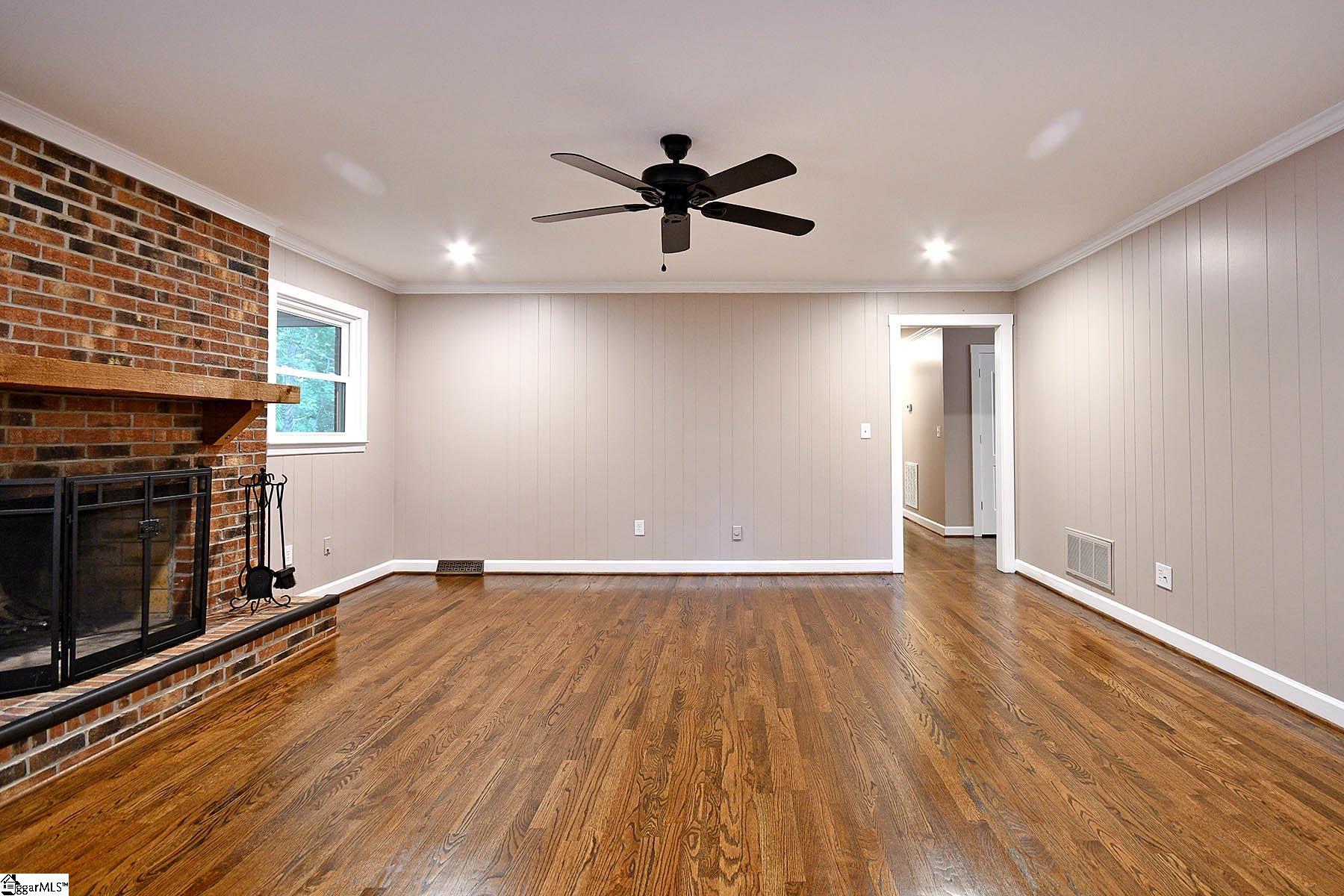 114 Wallingford Road Greenville, SC 29609 - Photo 10 of 35 Gallery Image 10