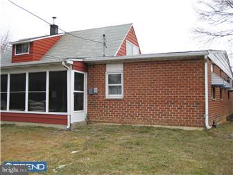 33 Cinnamon Road Levittown, PA 19057 - Photo 12 of 12 Exterior Back