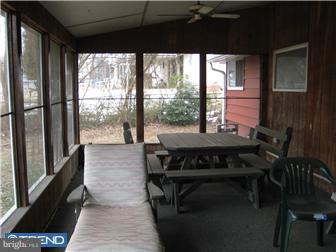33 Cinnamon Road Levittown, PA 19057 - Photo 4 of 12 Sun Room