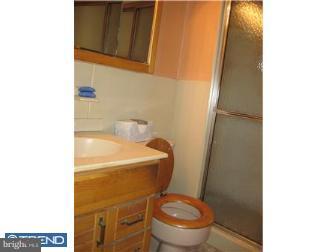 33 Cinnamon Road Levittown, PA 19057 - Photo 9 of 12 Bathroom