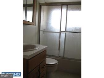 33 Cinnamon Road Levittown, PA 19057 - Photo 10 of 12 Bathroom