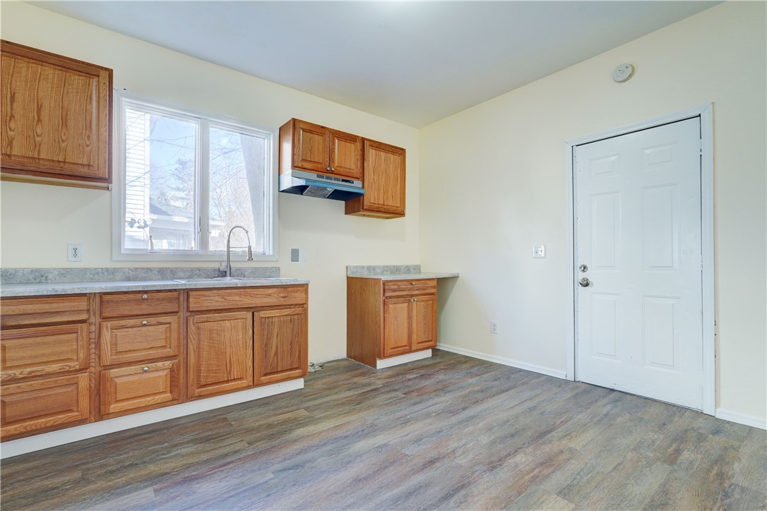 461 Parsells Avenue Rochester, NY 14609 - Photo 9 of 23