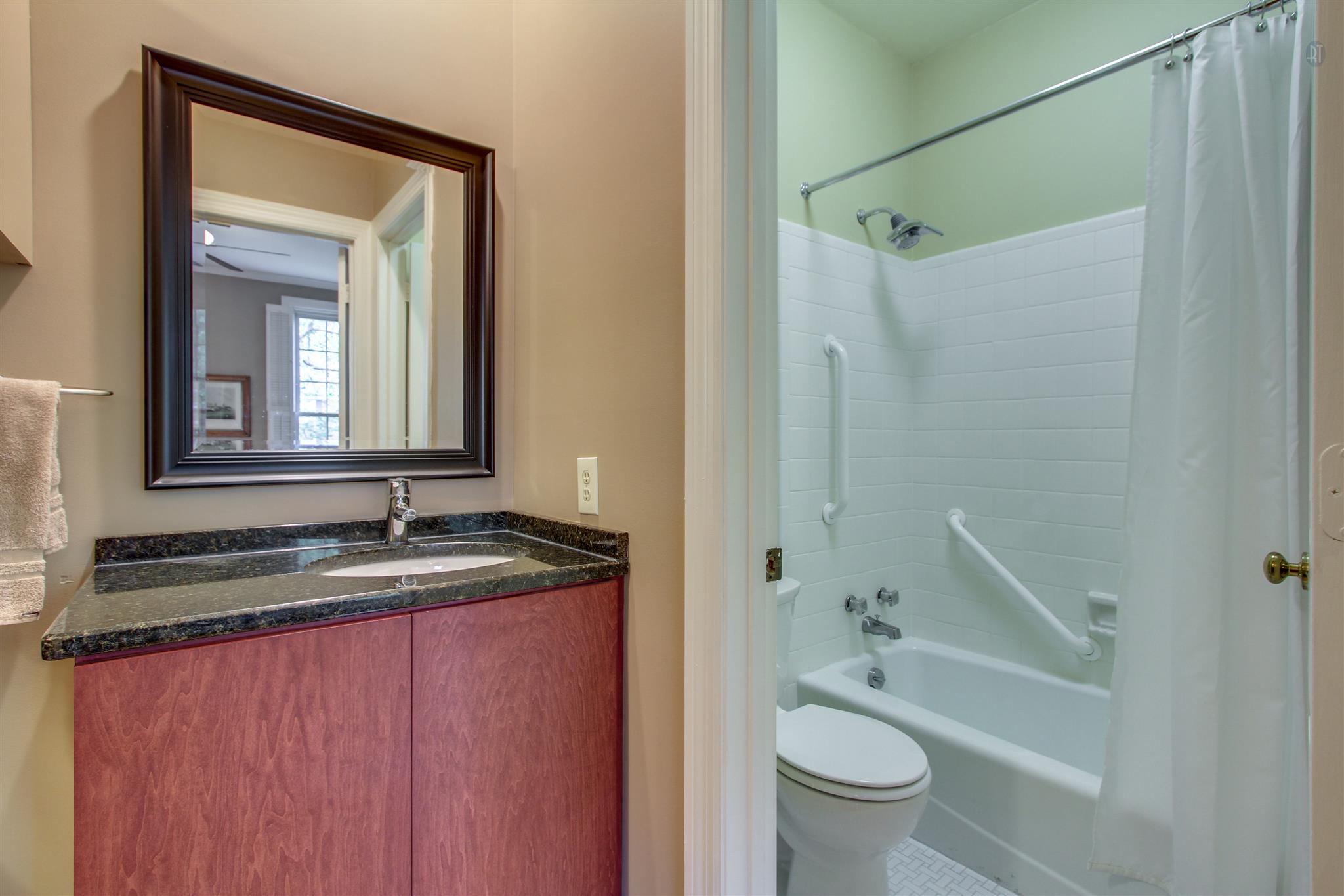3714 Hobbs Road Nashville, TN 37215 - Photo 8 of 30 Gallery Image 8