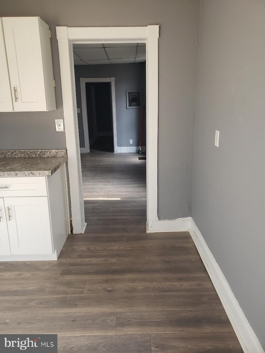 305 Rutherford Avenue Trenton, NJ 08618 - Photo 5 of 9 Gallery Image 5