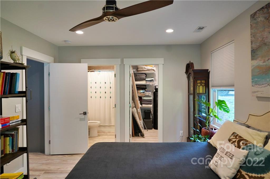 167 Whitaker Road Fairview, NC 28730 - Photo 20 of 36 Gallery Image 20