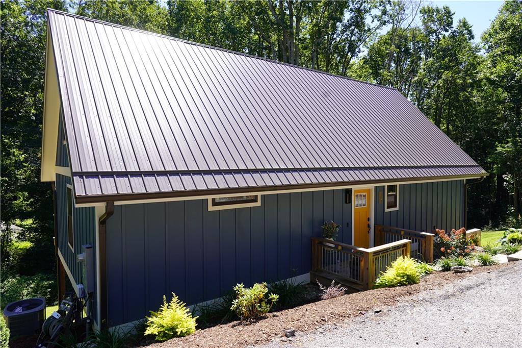 167 Whitaker Road Fairview, NC 28730 - Photo 3 of 36 Gallery Image 3