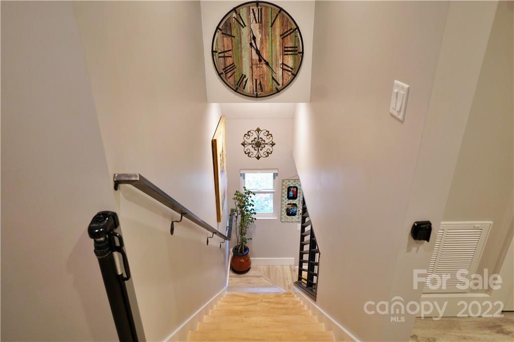 167 Whitaker Road Fairview, NC 28730 - Photo 33 of 36 Gallery Image 33