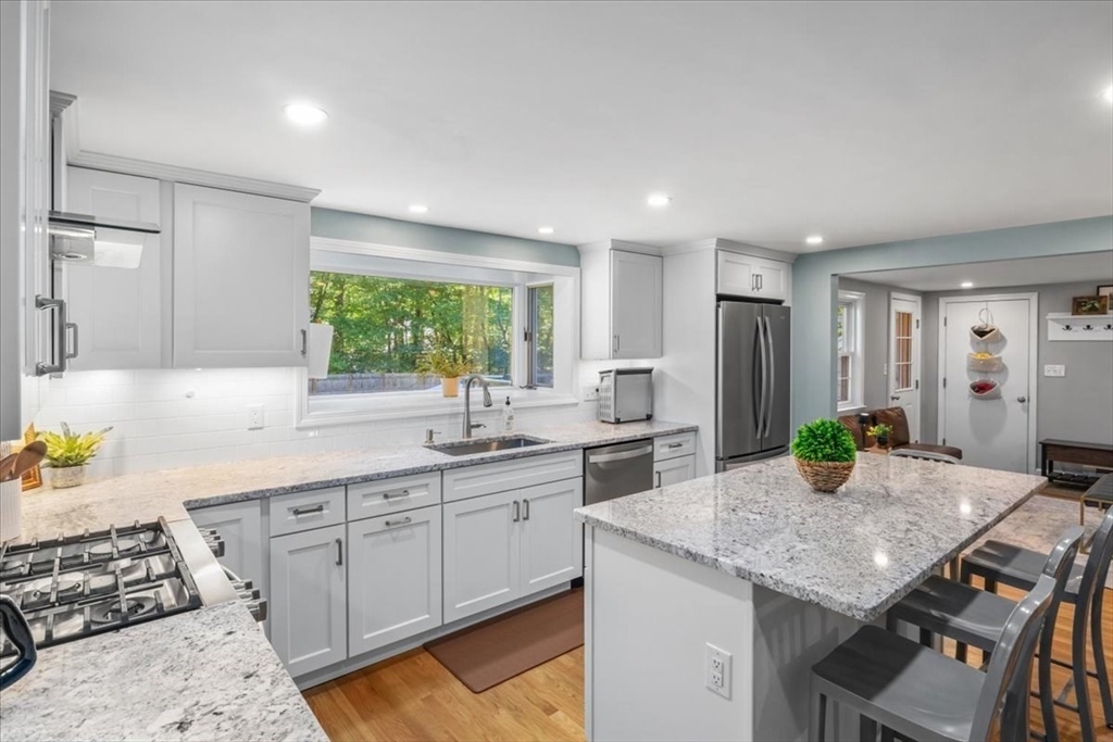 574 High Street Walpole, MA 02081 - Photo 14 of 37 Gallery Image 14