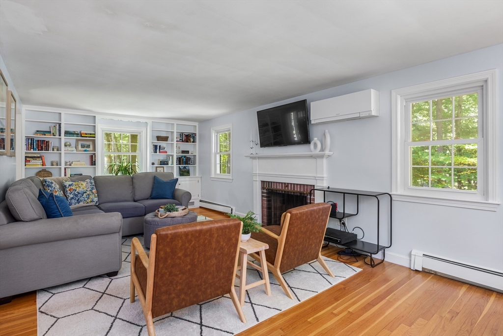 574 High Street Walpole, MA 02081 - Photo 3 of 37 Gallery Image 3