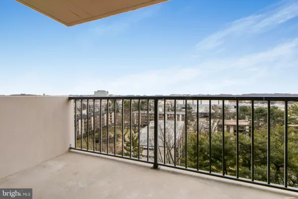 $2,400 | 7420 Westlake Terrace, Unit 1311, Bethesda, MD 20817