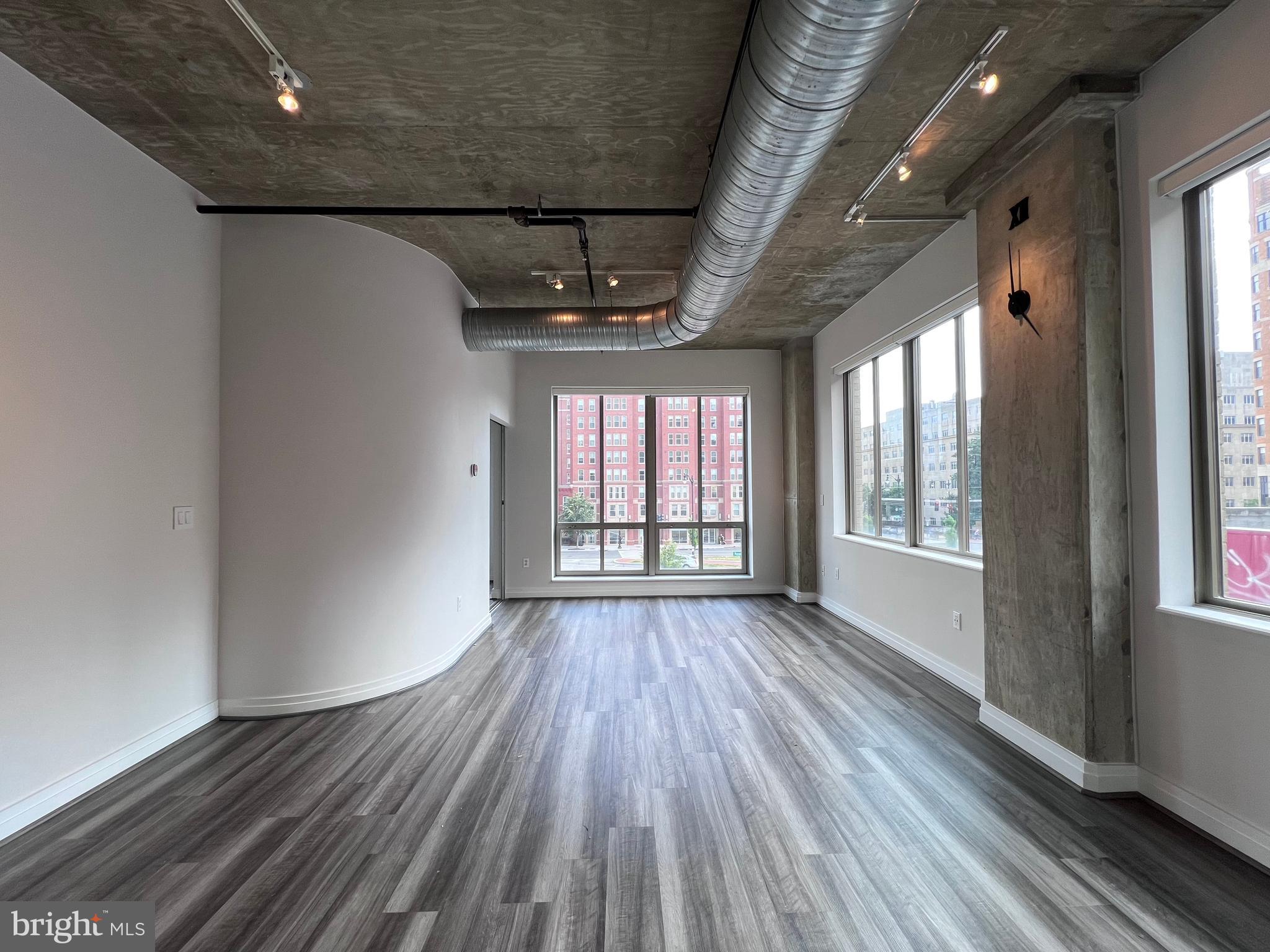 301 Massachusetts Avenue Northwest, Unit 301 Washington, DC 20001 - Photo 3 of 28