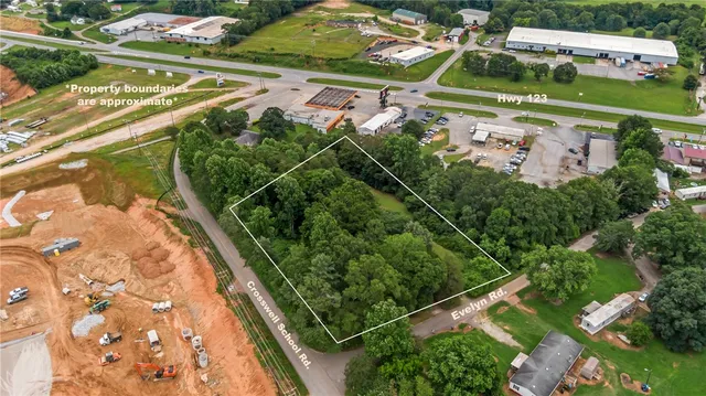 $385,000 | 144 Evelyn Road, Easley, SC 29640