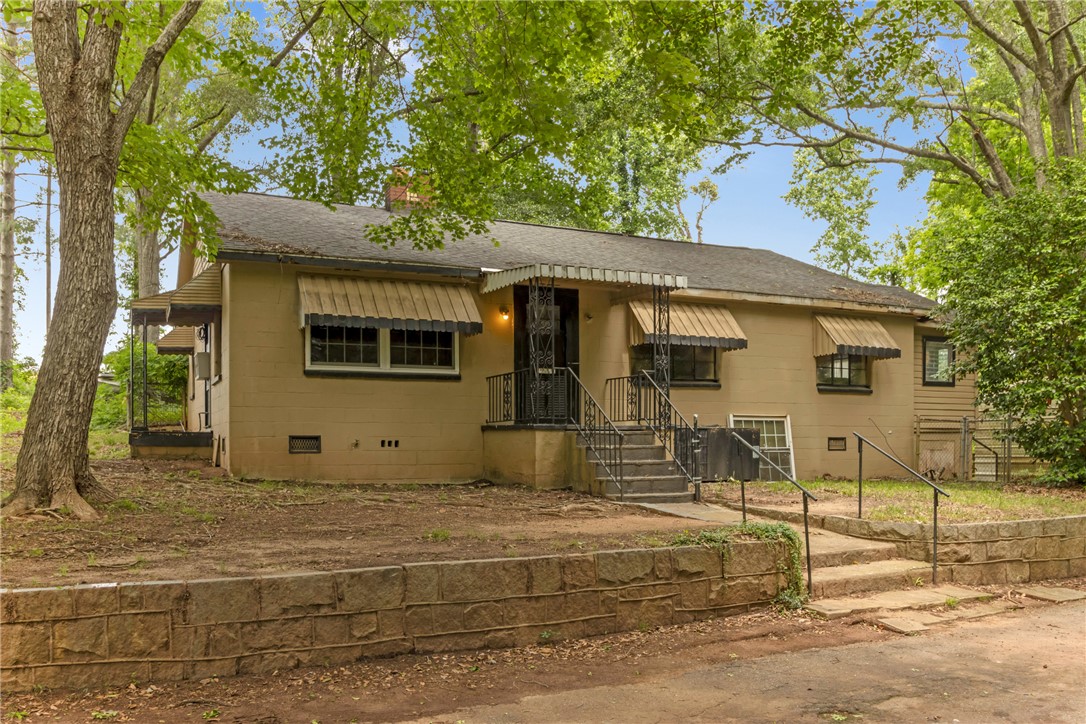 144 Evelyn Road Easley, SC 29640 - Photo 6 of 11 House Exterior