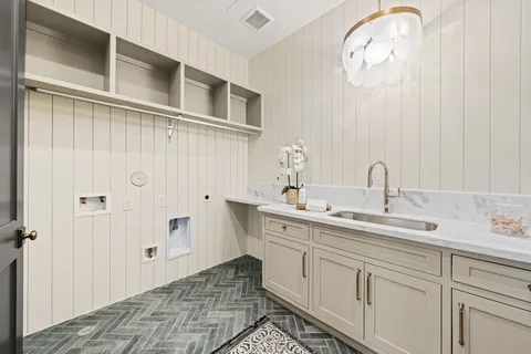 $2,039,000 | 1414 Chamboard Lane, Houston, TX 77018