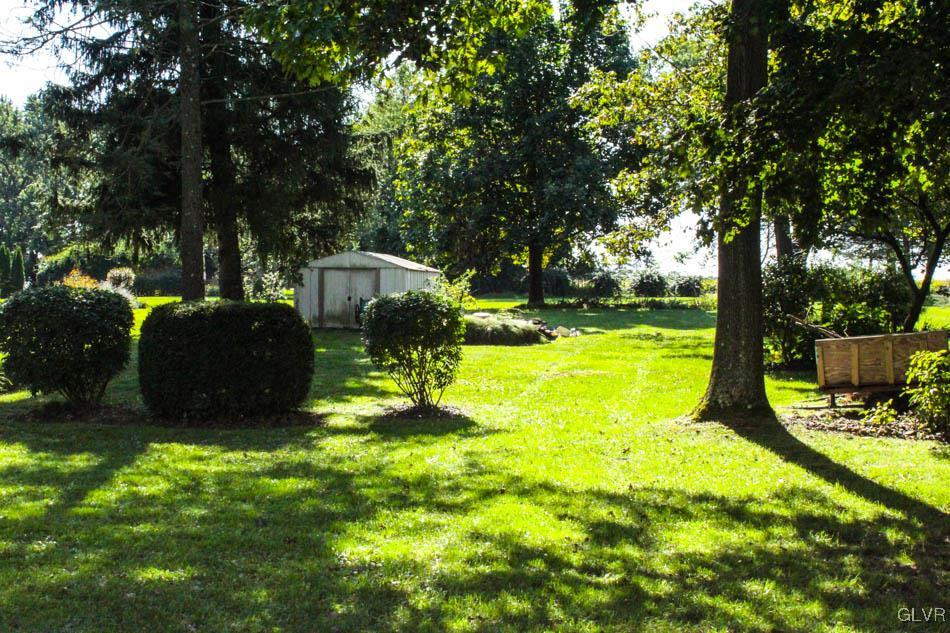 5916 Old Carriage Road Bath, PA 18014 - Photo 24 of 28 a view of a backyard with swimming pool