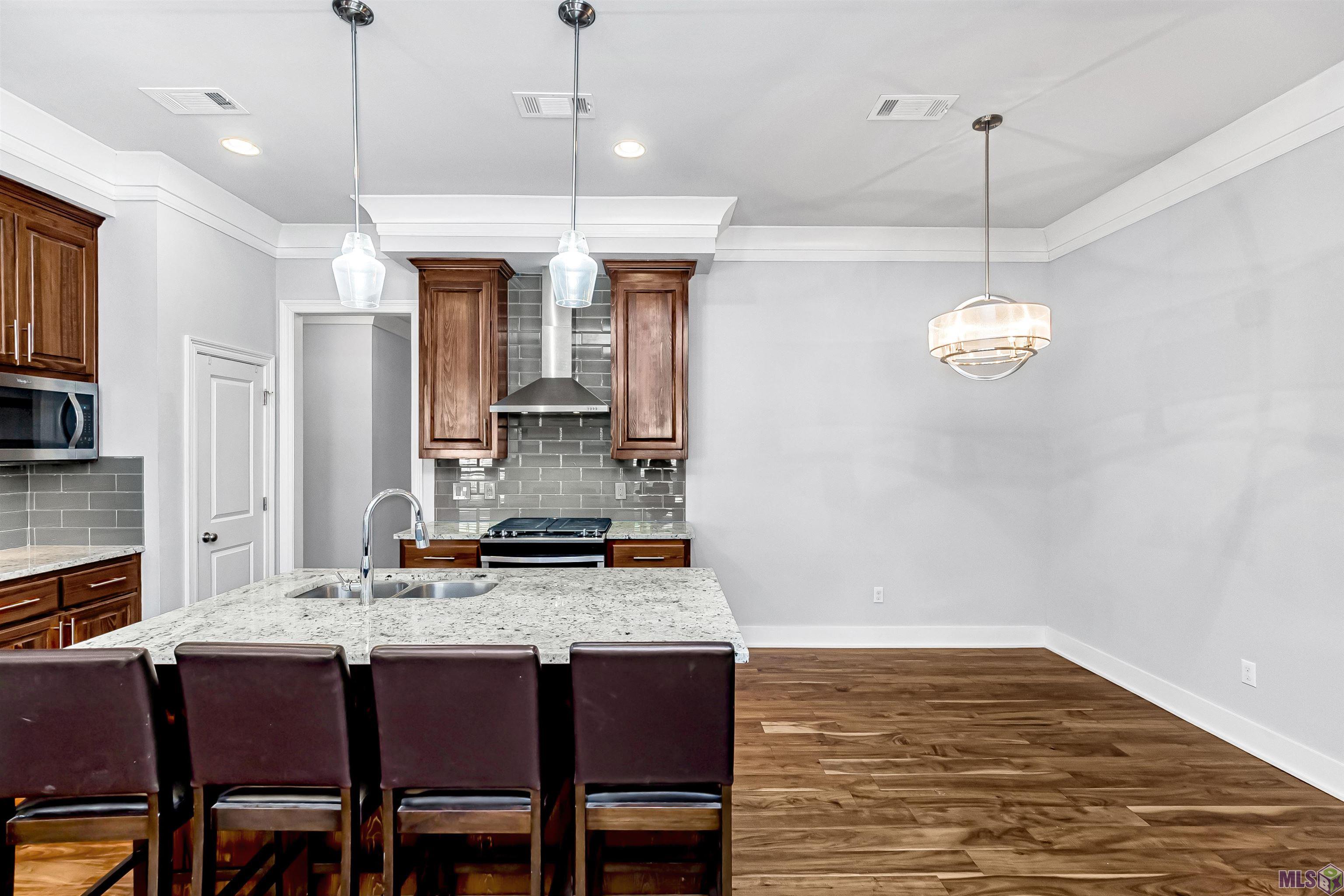 17671 Doc Bar Avenue Baton Rouge, LA 70817 - Photo 2 of 13