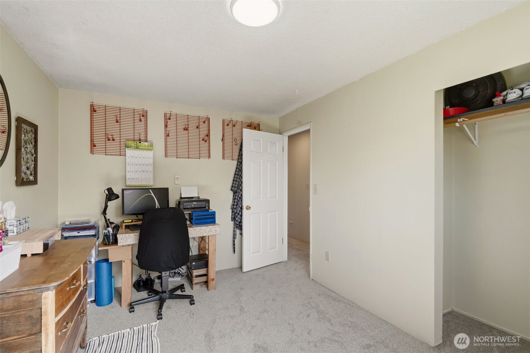 209 West Scott Street Aberdeen, WA 98520 - Photo 17 of 26 a view of workspace with wooden floor windows