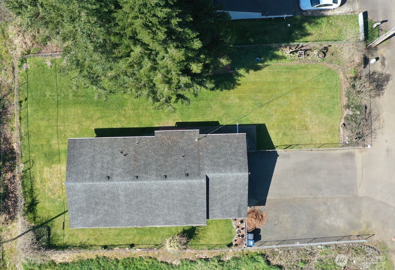 209 West Scott Street Aberdeen, WA 98520 - Photo 24 of 26 an aerial view of a house with a yard
