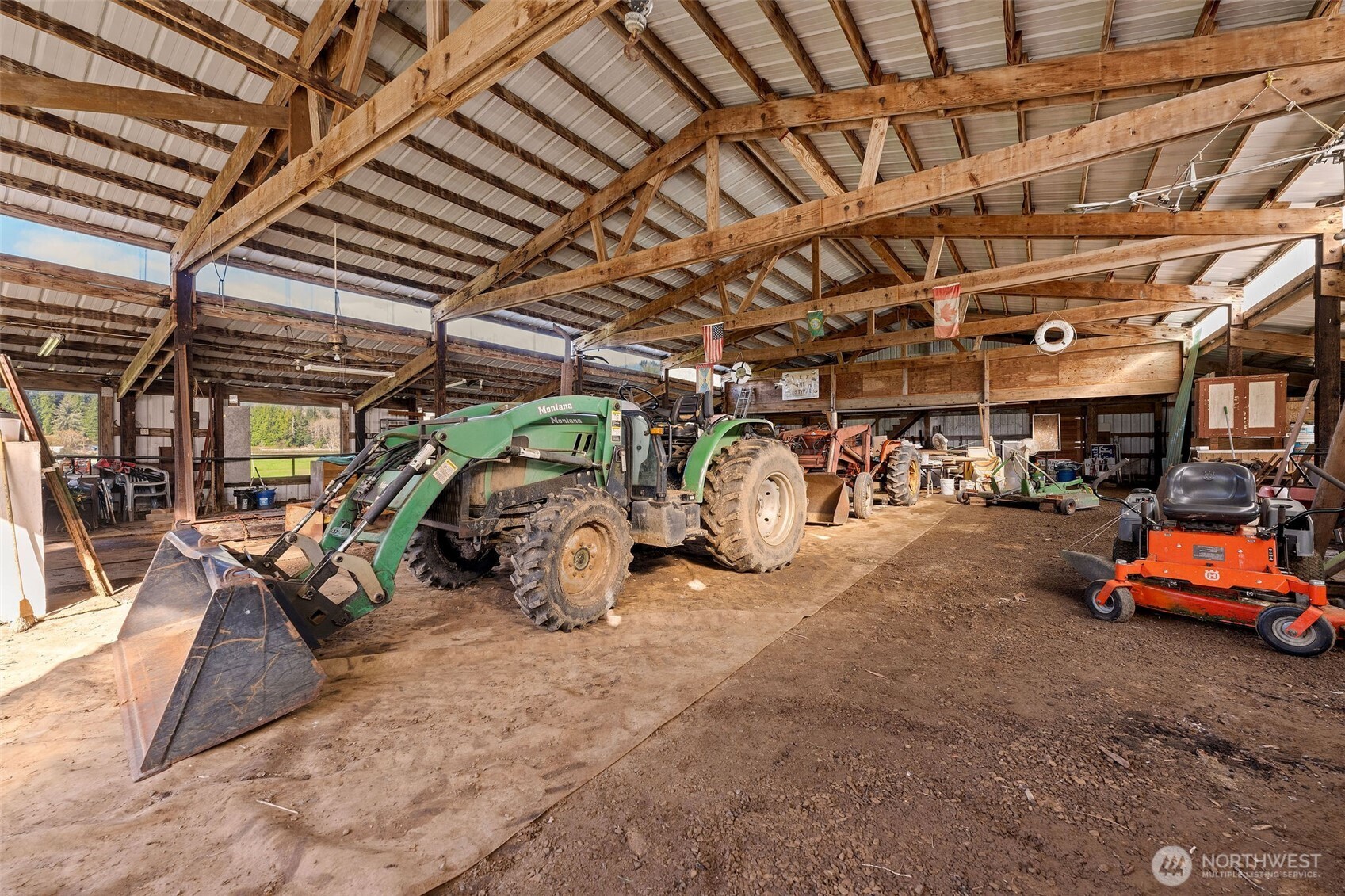 471 Barr Road Grays River, WA 98643 - Photo 35 of 40 a view of parking garage with cars