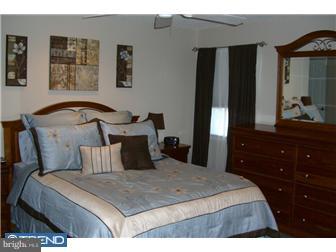 803 Hood Road Swarthmore, PA 19081 - Photo 4 of 12 Bedroom - Main