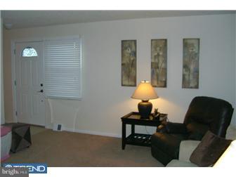 803 Hood Road Swarthmore, PA 19081 - Photo 10 of 12 Living Room