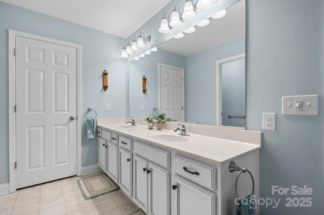 $669,000 | 3348 Christie Road, Hudson, NC 28638