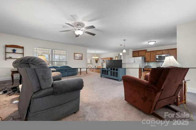 $669,000 | 3348 Christie Road, Hudson, NC 28638