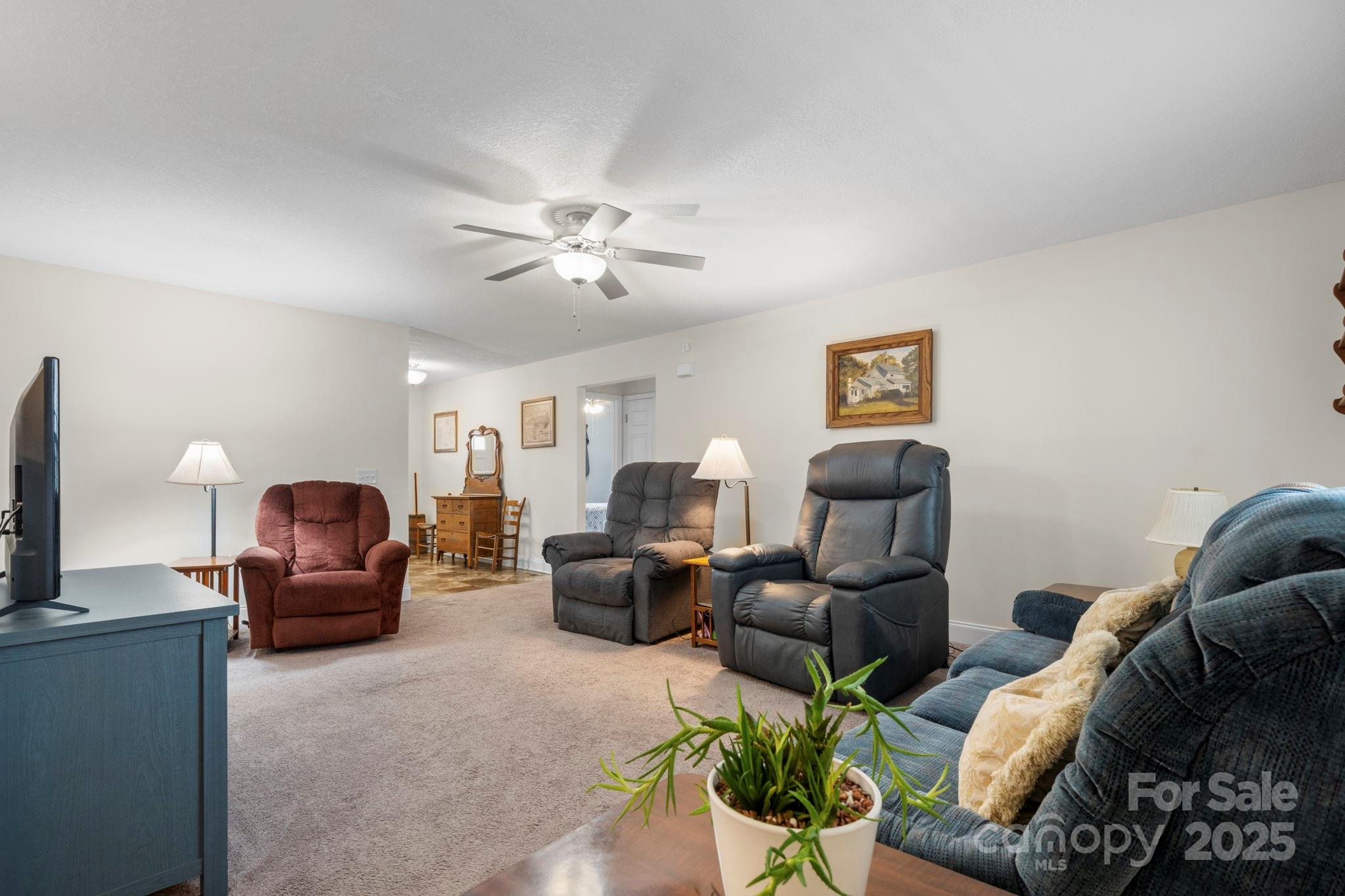 3348 Christie Road Hudson, NC 28638 - Photo 8 of 48