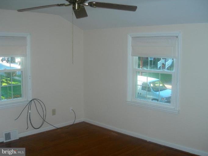 1331 Brook Road Catonsville, MD 21228 - Photo 6 of 9 Bedroom #1